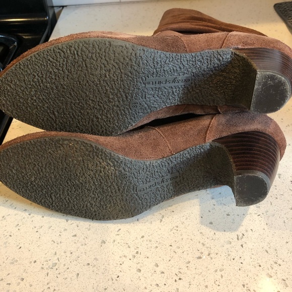 Easy Spirit Slouchy Brown Suede Boots Size 8.5 W - Picture 4 of 6